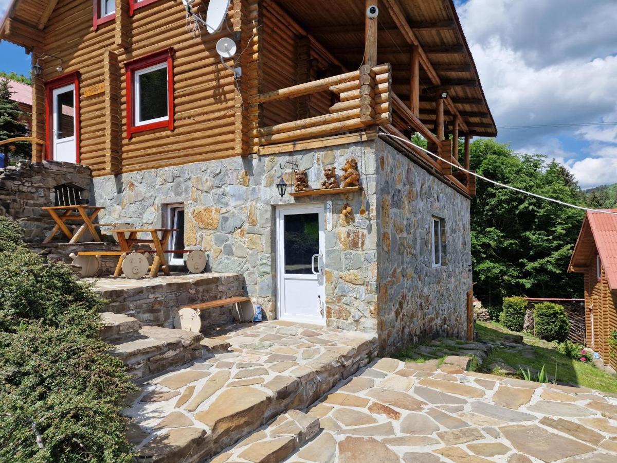 Троє Поросят Slavske Exterior foto